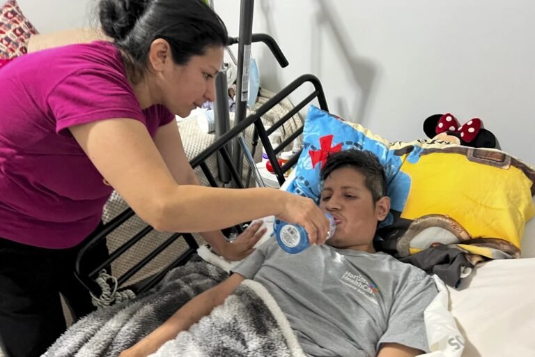 Expansión de HUSKY todavía deja a muchos sin atención, señalan defensores