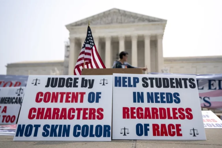 Tribunal Supremo de EEUU acaba con discriminación por raza en universidades