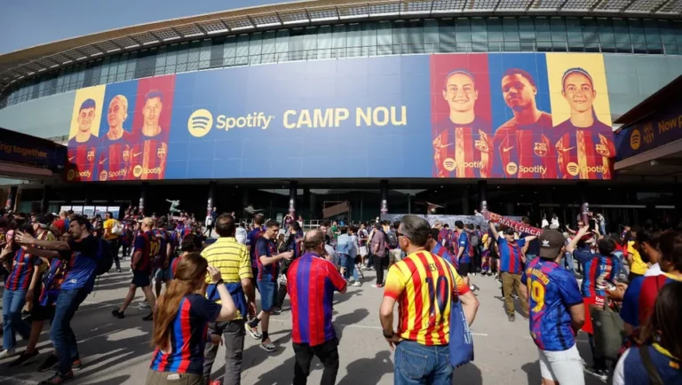 Barcelona podría quedar fuera de la Champions League por el caso Negreira