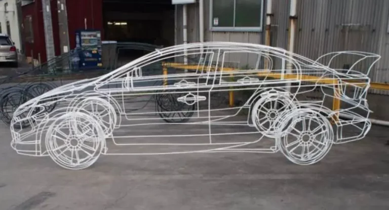 Así es el auto japonés fabricado con alambres