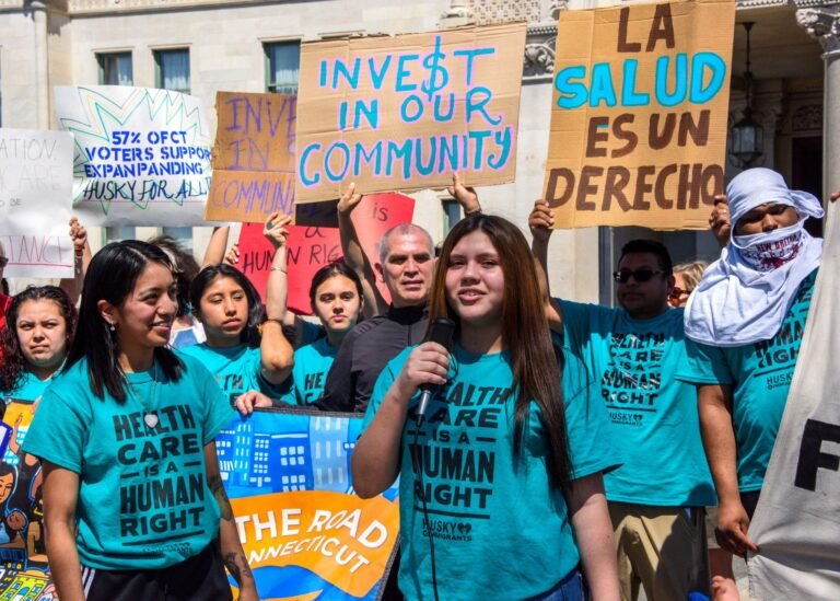 HUSKY ahora cubrirá a indocumentados hasta los 15 años