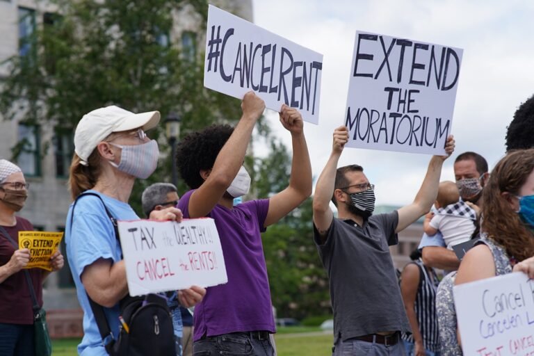 Cómo moratoria de desalojo de era COVID-19 ayudó a inquilinos
