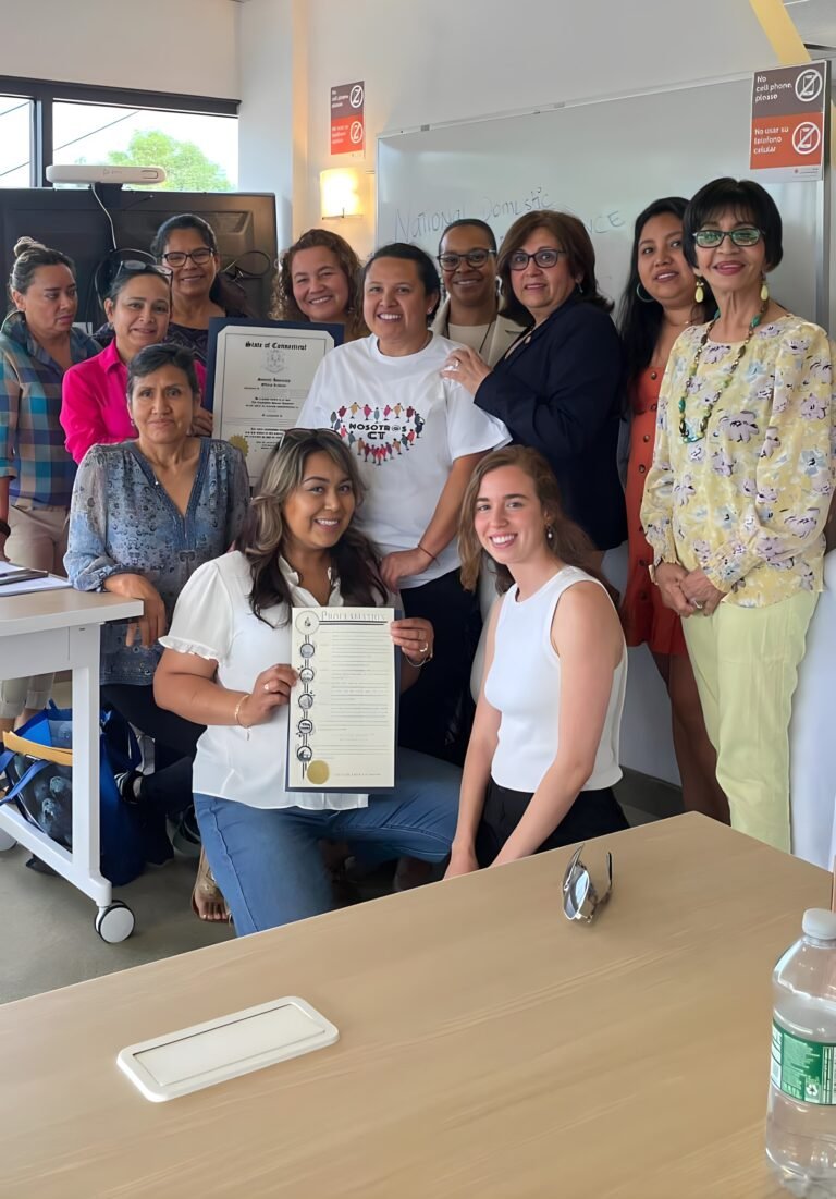 Organización ayuda a trabajadoras del hogar