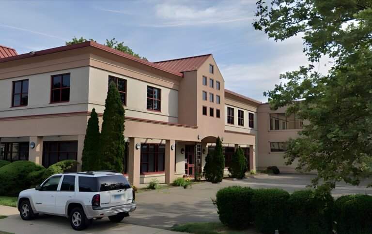 Organización sin fines de lucro que trabaja con inmigrantes planea expandirse