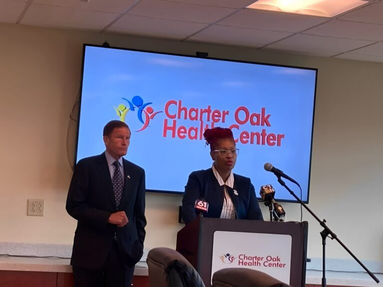 Presionan por fondos para pruebas de COVID-19 en medio de aumento de casos