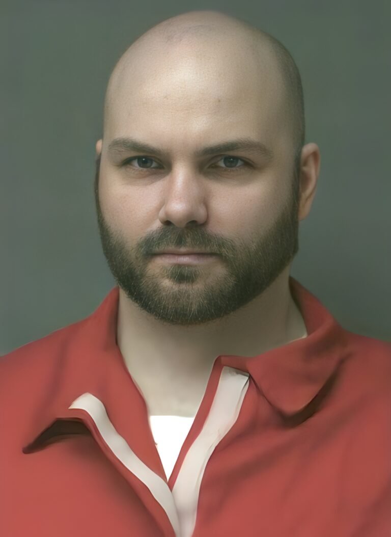 Recluso apuñala a dos oficiales penitenciarios