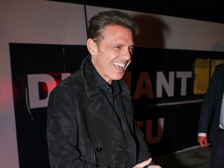 Luis Miguel enfermo le cuesta cantar: dicen que su concierto en Chile parecía un karaoke