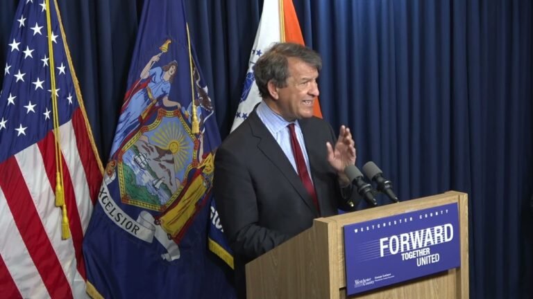 Ejecutivo pide acción federal para hacer frente a la llegada de inmigrantes