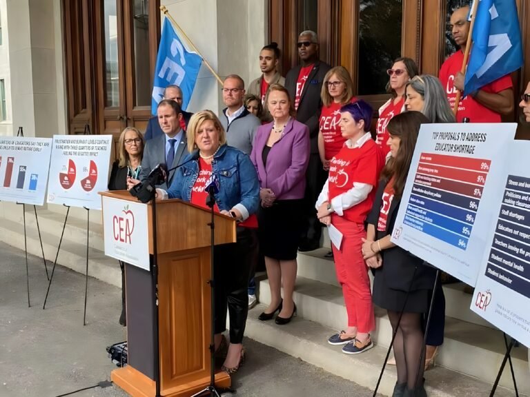 Casi tres cuartas partes de los educadores de CT están considerando cambio de carrera, según encuesta del Sindicato de Maestros