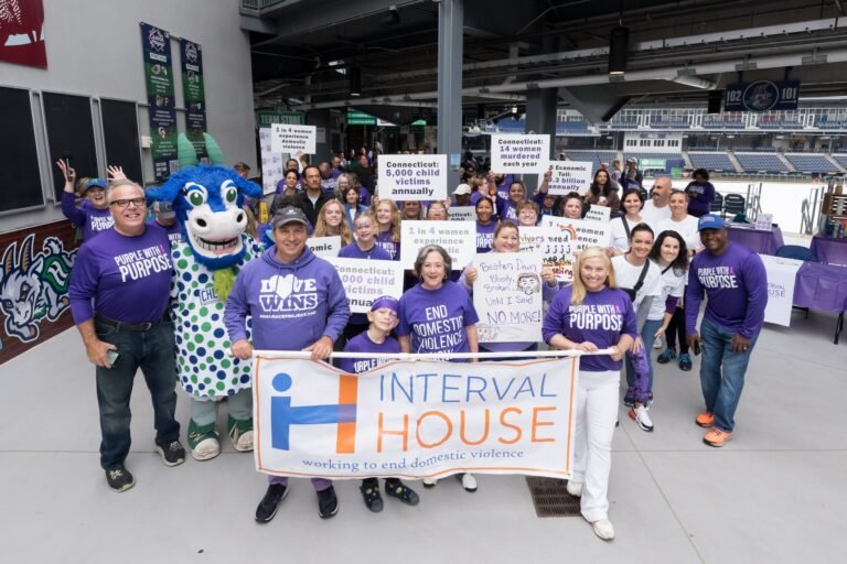 Organización trabaja para reducir tasas de violencia doméstica