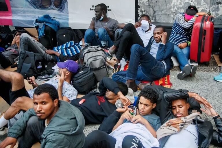 Crisis migratoria será más visible cuando empiecen a dormir en las calles, asegura Alcalde
