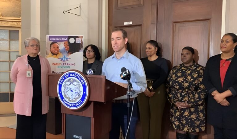 Buscan conectar a las familias con opciones de cuidado infantil