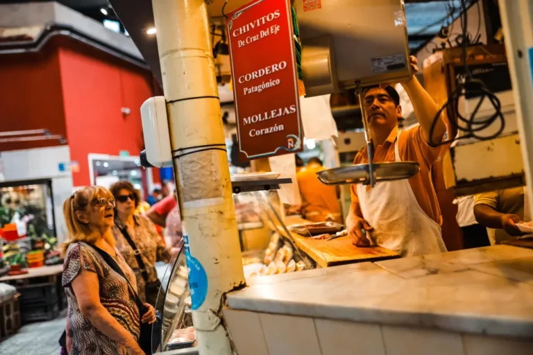 La inflación en Latinoamérica cede en 2023, pese al bajo crecimiento y a la hiperinflación argentina