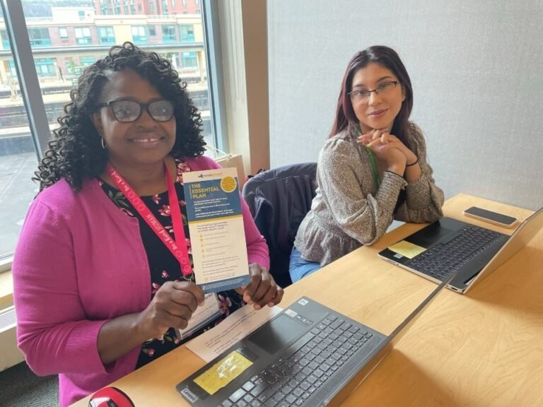 Familias de bajos ingresos pueden perder cobertura médica si no se vuelven a inscribir en Medicaid