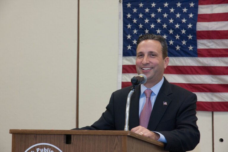 Legisladores de Norwalk darán prioridad a vivienda asequible y la educación en sesión legislativa de este año