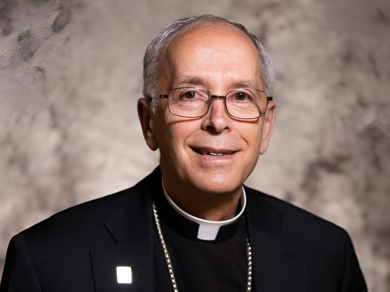 Obispo de El Paso, Texas, pronunciará conferencia sobre inmigración en CT