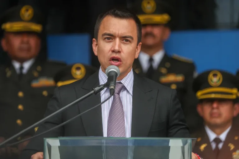 Presidente de Ecuador inicia viaje que lo llevará por Estados Unidos y Canadá