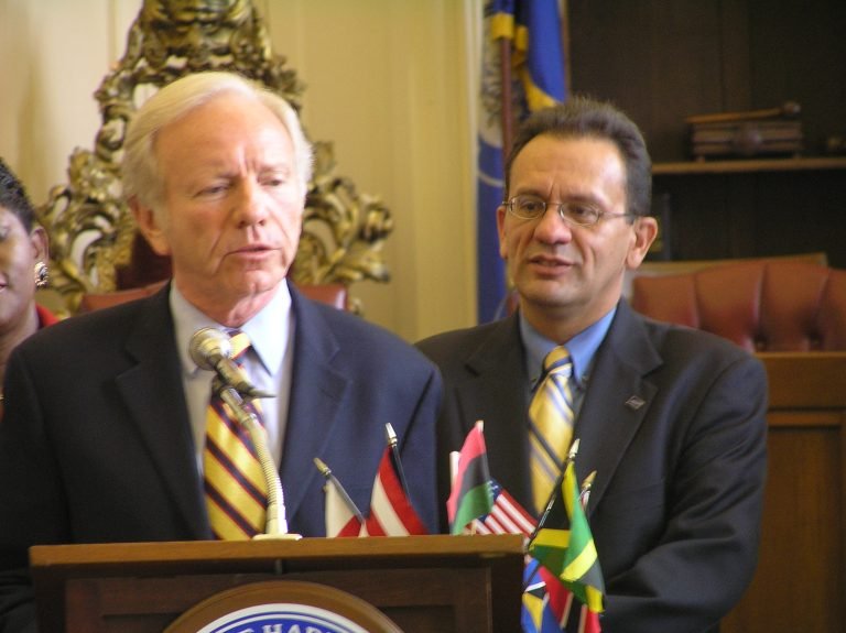 Muere ex Senador federal Joseph Lieberman