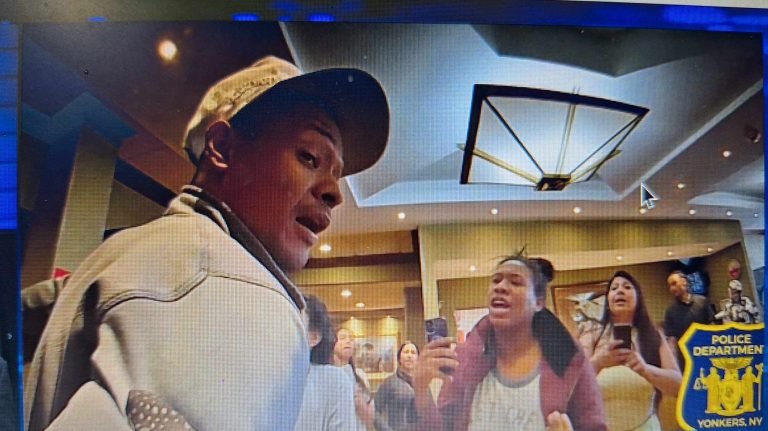 Altercado en refugio de inmigrantes deja dos detenidos