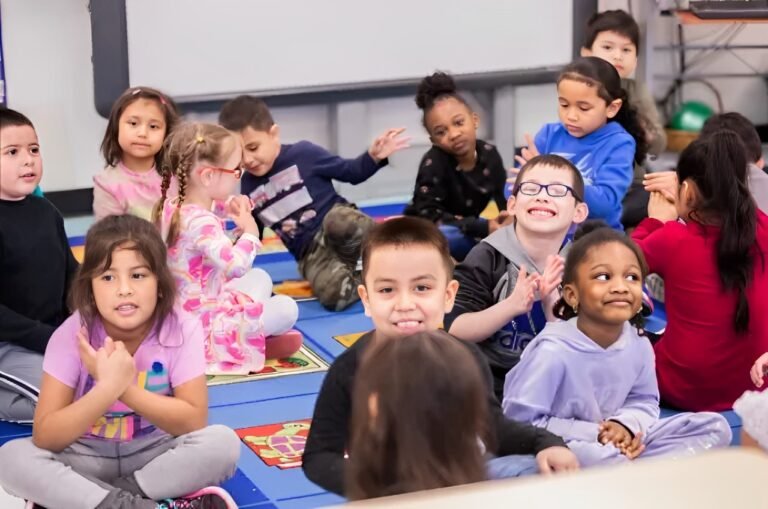 Escuelas recortarán 25 puestos de trabajo, incluido coordinador de idioma inglés