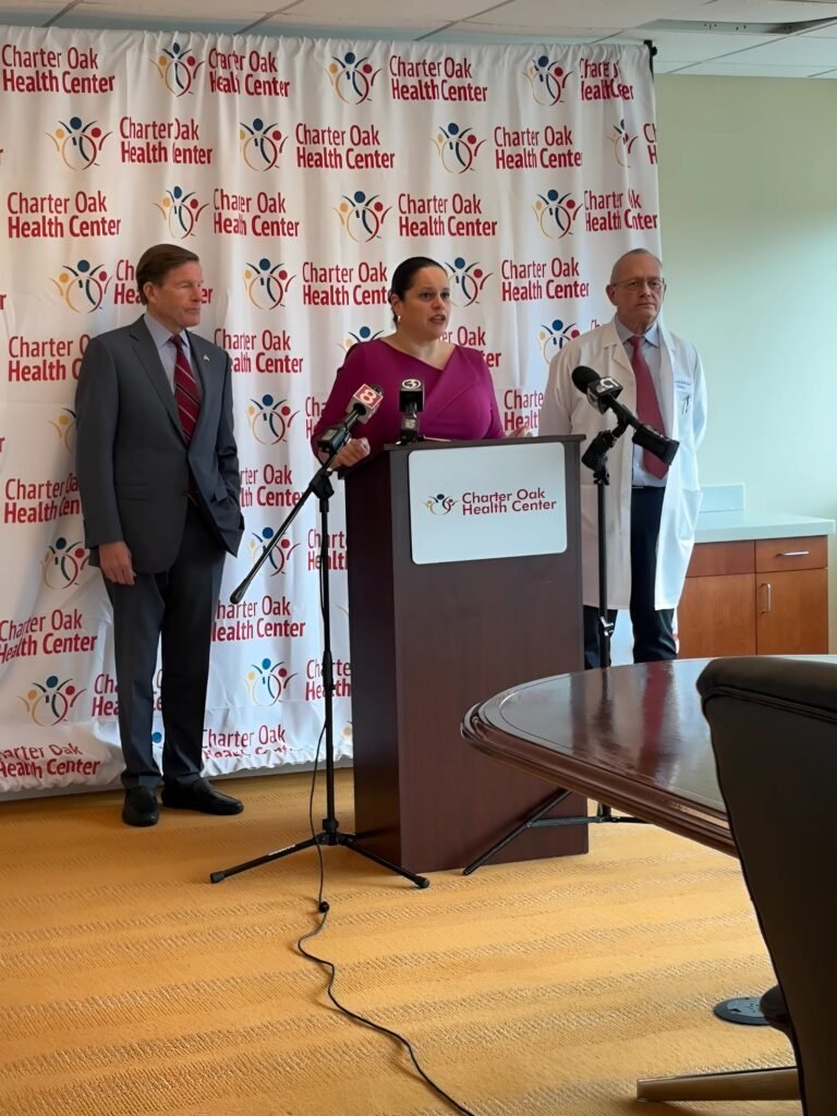 Retiran productos pesados para dormir para bebés