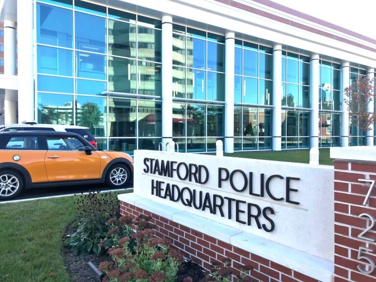 Advierten a familias hispanas sobre estafa de “secuestro”