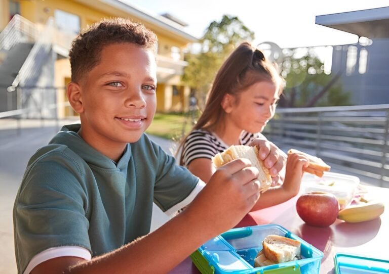 Retrasan nuevo programa de beneficios alimentarios de verano