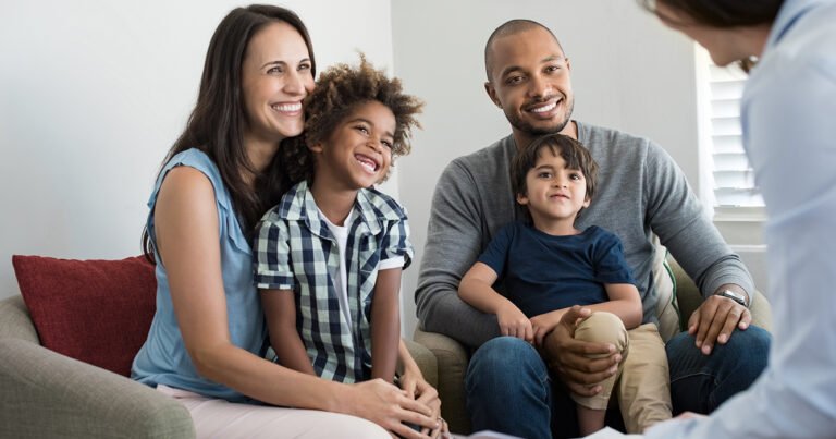 Ayuda económica para familias necesitadas