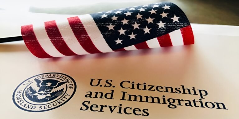 USCIS presenta formulario de nuevo programa migratorio