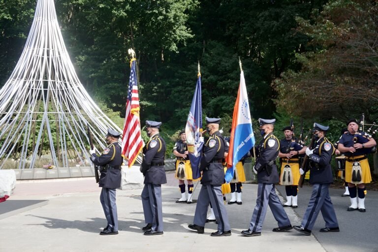 Vigilia de oración y servicio conmemorativo para honrar vidas del 11 de septiembre
