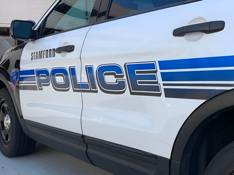 Diez tiendas vendieron bebidas alcohólicas a menores, según policía