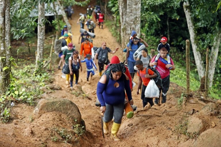 EEUU destina más de $685 millones a América Latina para “acoger” a migrantes