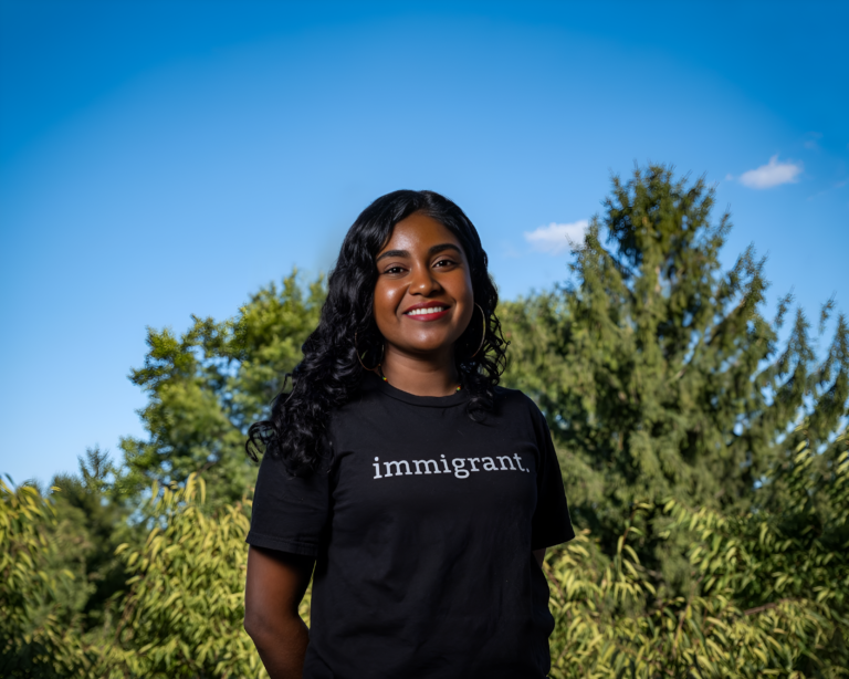 Grupo de defensa de jóvenes inmigrantes presenta nueva directora