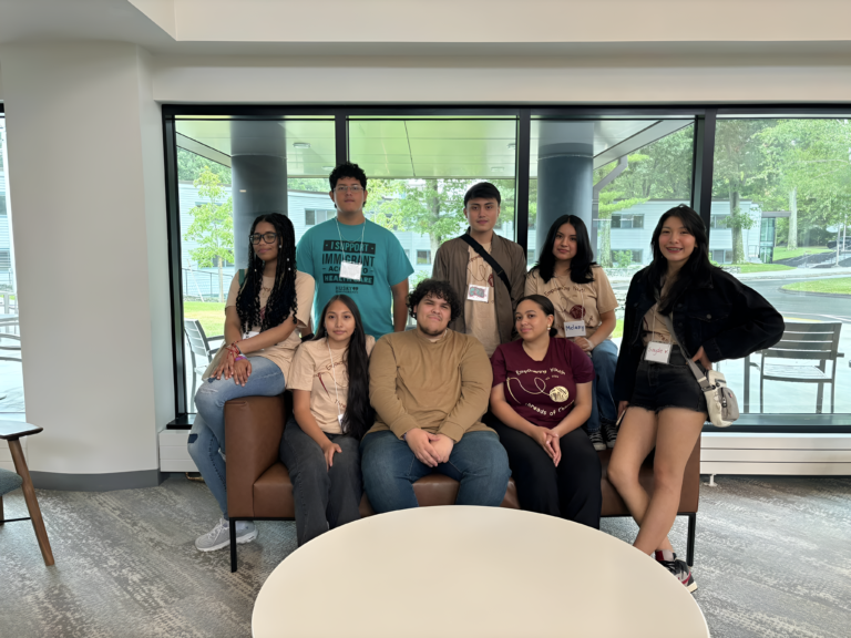 Dreamers de CT ahora pueden solicitar un seguro médico estatal