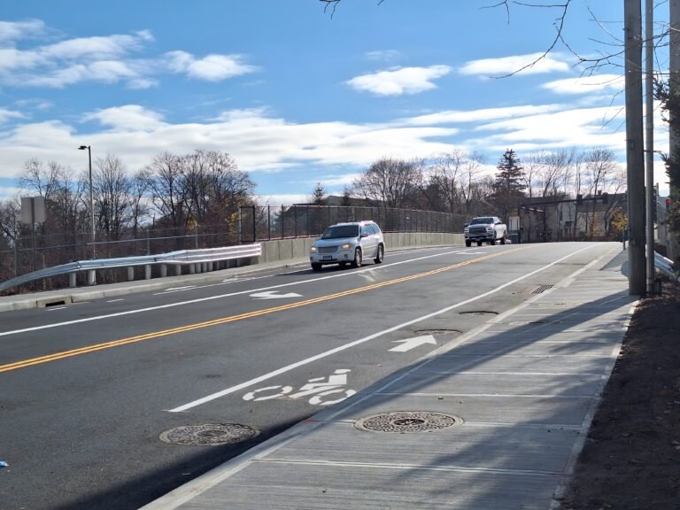 Reabren puente de la Fairfield Avenue sobre la I-95