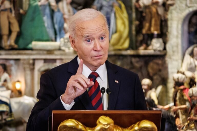 Biden conmuta sentencias a 1,500 personas, en el mayor acto de clemencia de la historia