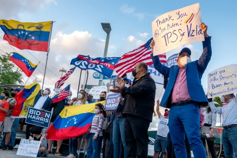 Trump revoca la extensión del TPS para venezolanos, que vence en septiembre de 2025
