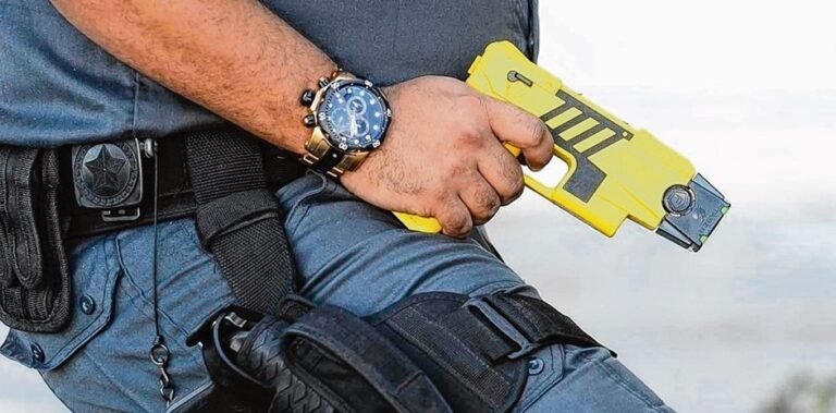 Agente dispara por error arma de fuego en lugar de pistola eléctrica