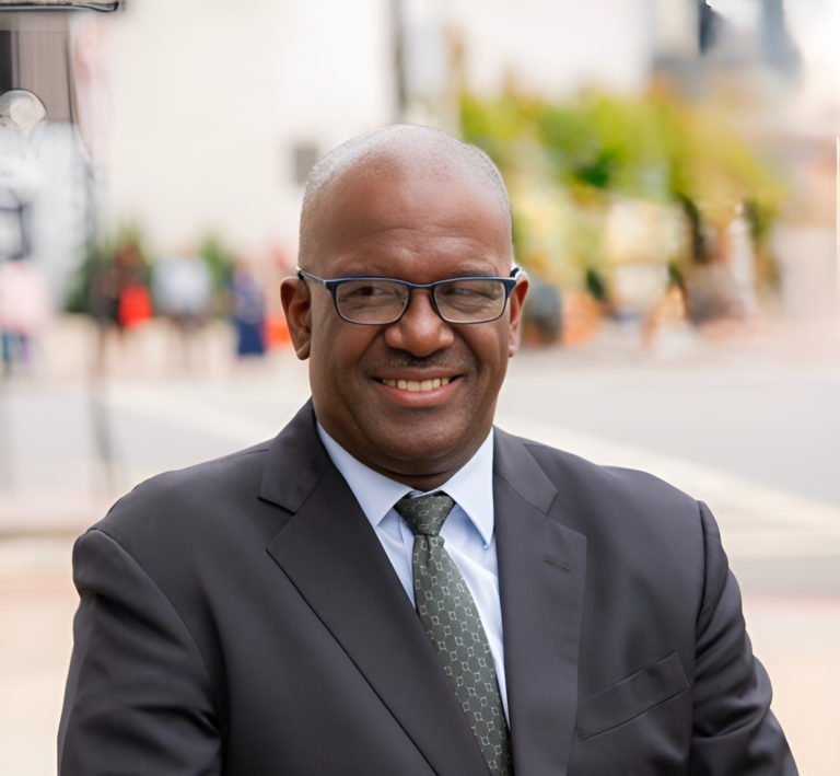 Ejecutivo de Westchester aclara política migratoria y niega estatus de santuario