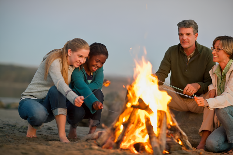 Estado prohíbe encender fogatas en Westchester debido a fuertes vientos y clima seco