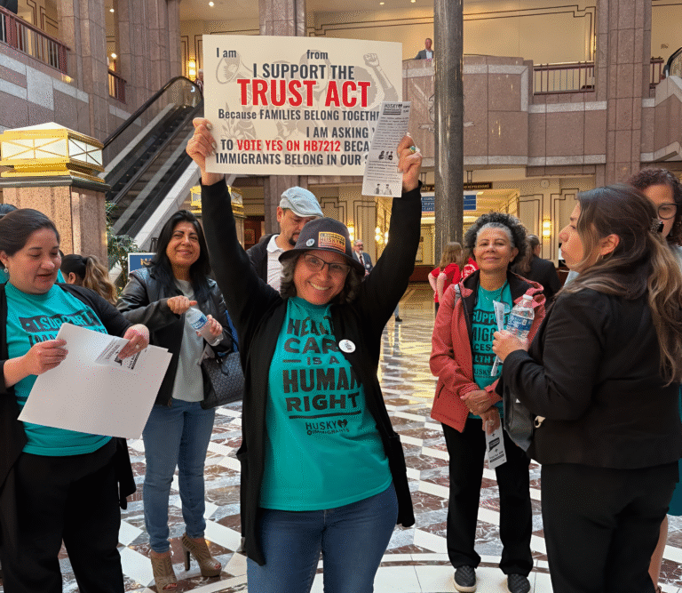 CT amplía protección de inmigrantes ante el ICE bajo revisión de la Trust Act