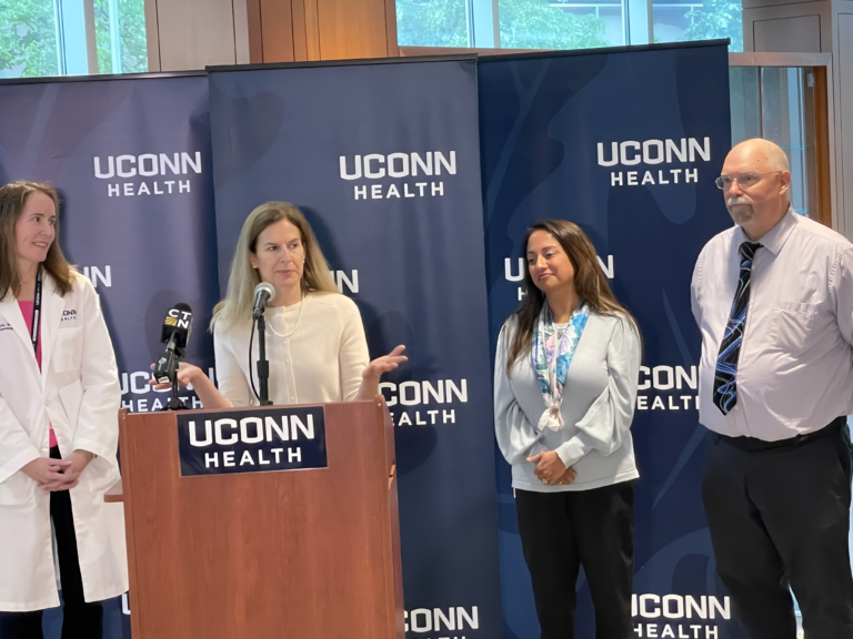 Funcionarios advierten que recortes en financiación de salud pública agravarán las disparidades