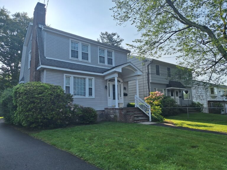 Brechas raciales en vivienda y salarios le cuestan miles de millones de dólares al condado de Fairfield, según un estudio