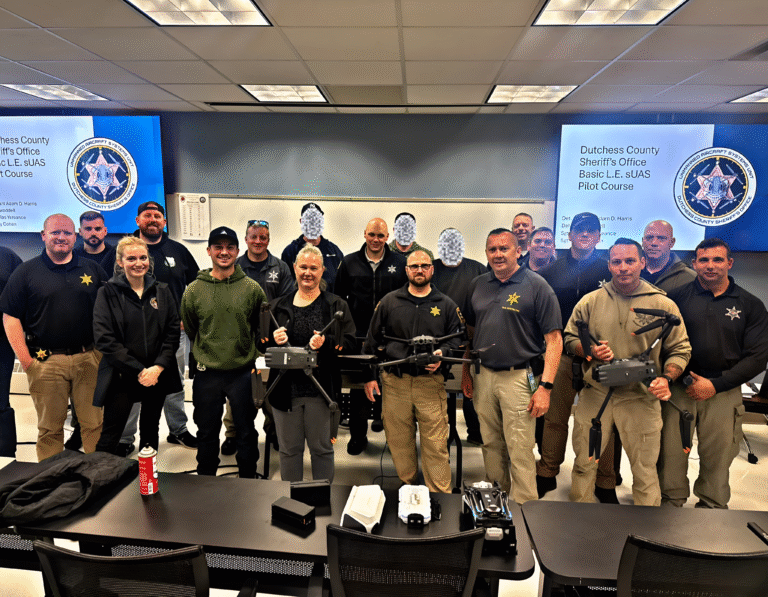 Drones policiales surcan cielos locales para entrenamiento