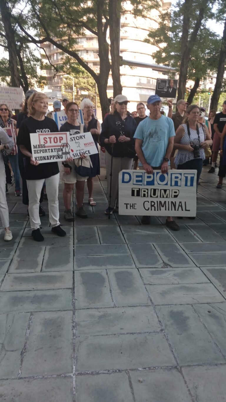 Activistas de CT protestan por “ataques a los derechos civiles y humanos” por parte de la administración Trump