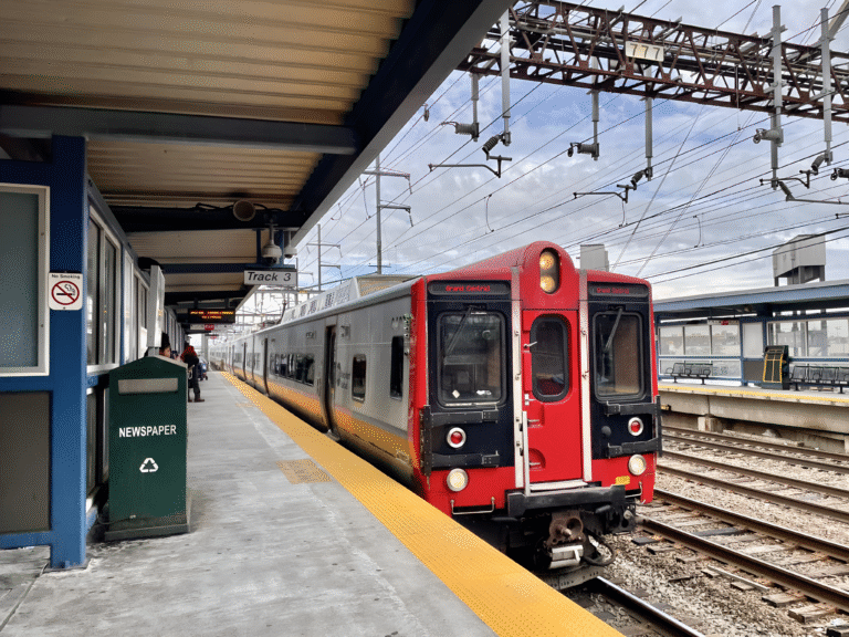 Aumentará precio de boletos de trenes de Metro-North