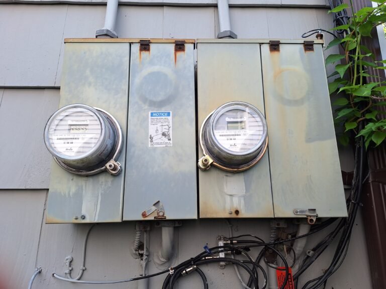 CT se endeudará con $155 millones para aliviar el costo de la electricidad en los hogares