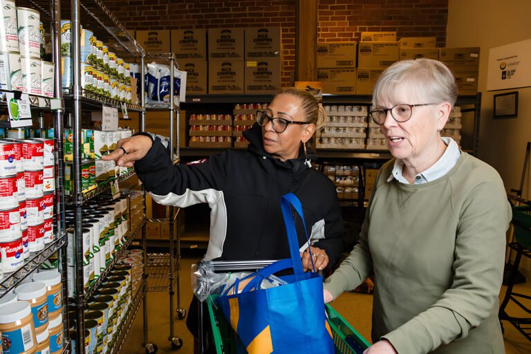 ¿Cómo serán los nuevos requisitos laborales de Medicaid y cupones de alimentos en CT?