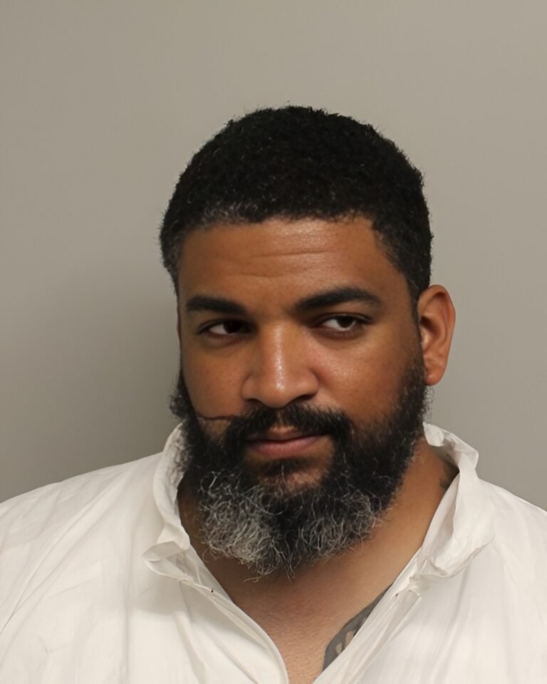 Acusan a oficial penitenciario de CT de secuestrar a sus hijos y estrangular a su esposa