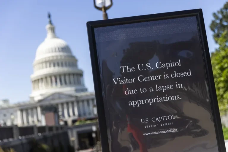 ¿Cómo afecta el cierre del Gobierno en EEUU al funcionamiento de las cortes de inmigración?